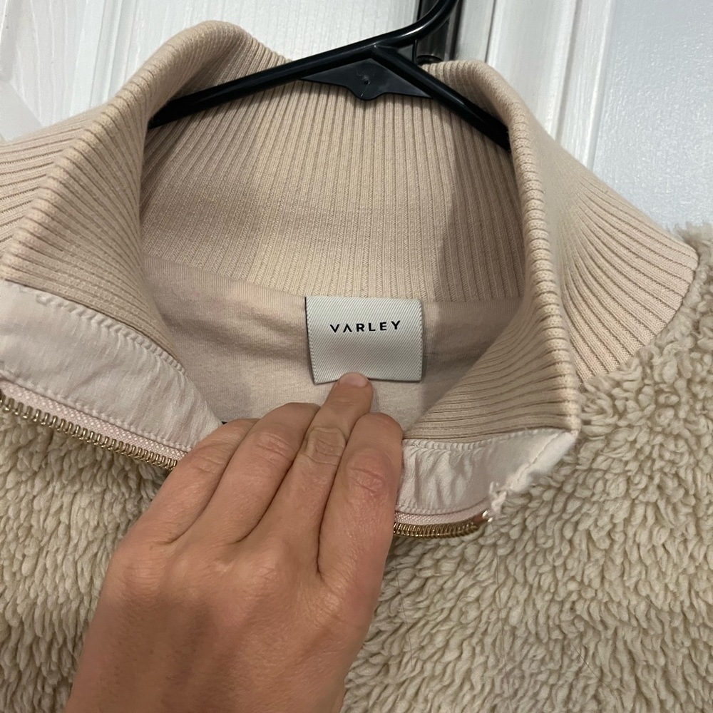 Varley Marney Oversized Fleece View 2